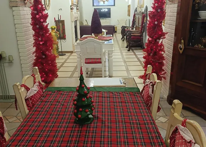 Felicitas Nyaraló *